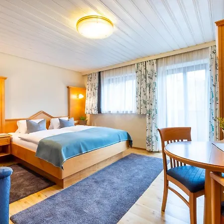 Sportpension Bergblick Guest house