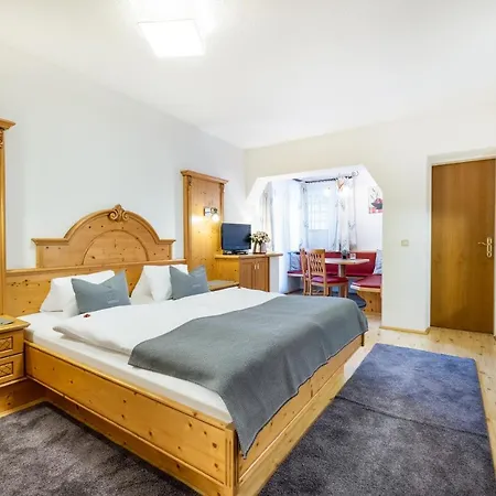 Sportpension Bergblick Guest house